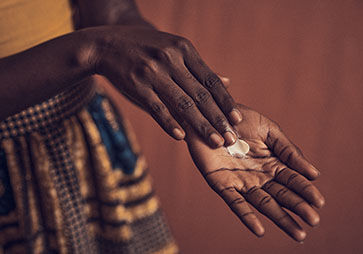 Shea Butter Hand Care, Organic Shea Butter, Burkina Faso, Ghana, Fair Trade, Empowering Women, Supporting Producers, Women's Gold, Tradition, All Skin Types, All Ages, Nourishing, Comforting, Shea Butter Hand cream, Dry Hands, Soothe, Calm, Hand Care Routine
