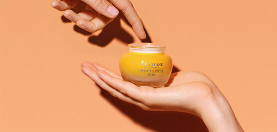 Image shows L'OCCITANE Immortelle Divine Cream