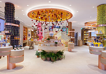 L&rsquo;OCCITANE Regent Street Flagship Boutique London