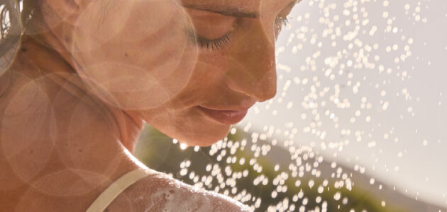 How Your Shower Temperature Affects Your Skin Health