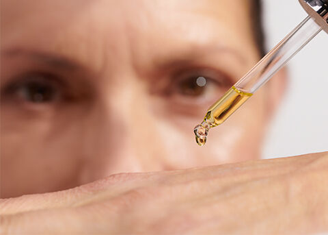 What is a natural alternative to Retinol?