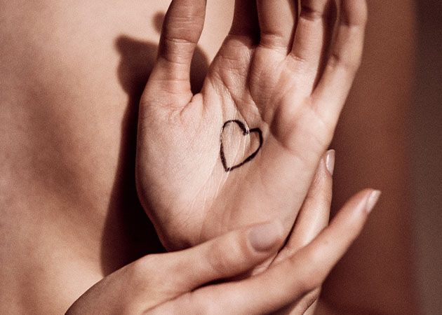 How To Tackle Dry Hands 
