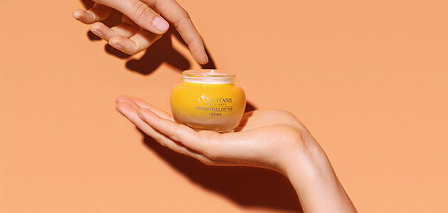 Image shows L'OCCITANE Immortelle Divine Cream